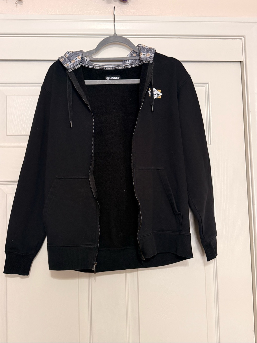 Hooey Black Zip Front Hoodie with Patterned Hood Lining